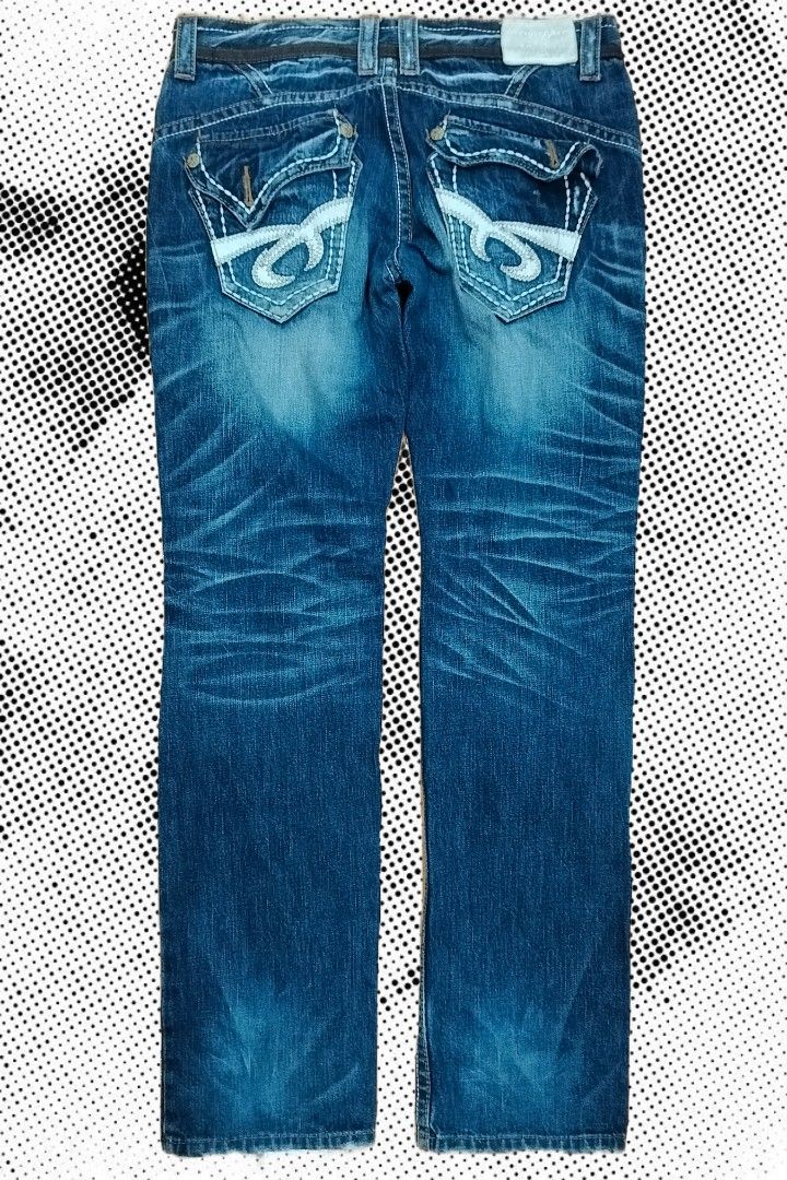 Red Pepper Baggy Jeans (Category: Jeans) located in Baguio. Submitted by nnthnnth (Listing ID 1464277948, Image 2). Description: Size 32 lentgh: 42 gas leak.