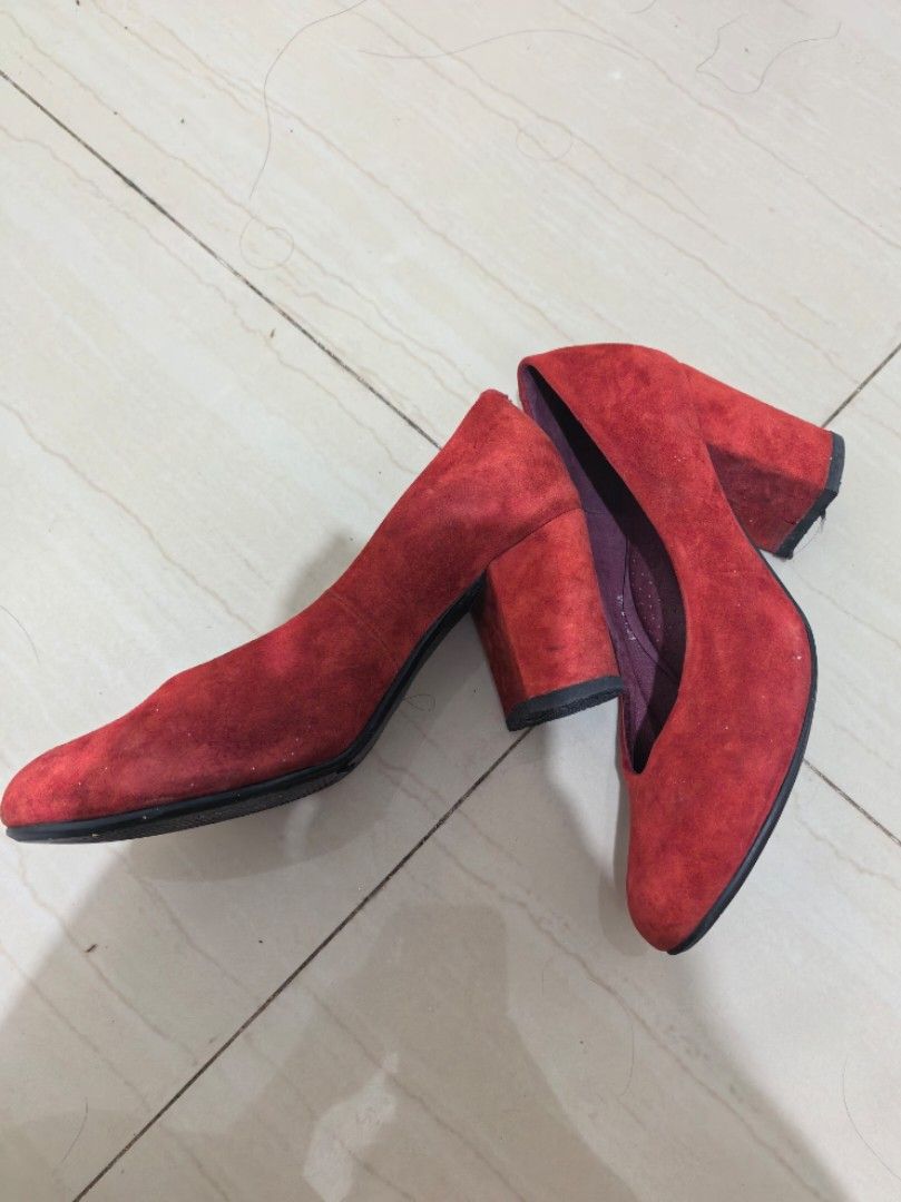 Red Suede Block Heels (Category: Heels) located in Manila. Submitted by warmcat_0dfa61 (Listing ID 1464192126, Image 3). Description: - Stylish red suede block heels - Classic pump silhouette - Comfortable block heel for all-day wear - Luxurious deep purple interior lining - Timeless design, versatile for any outfit - Great for dressing up or down - A must-have addition to your shoe collection.