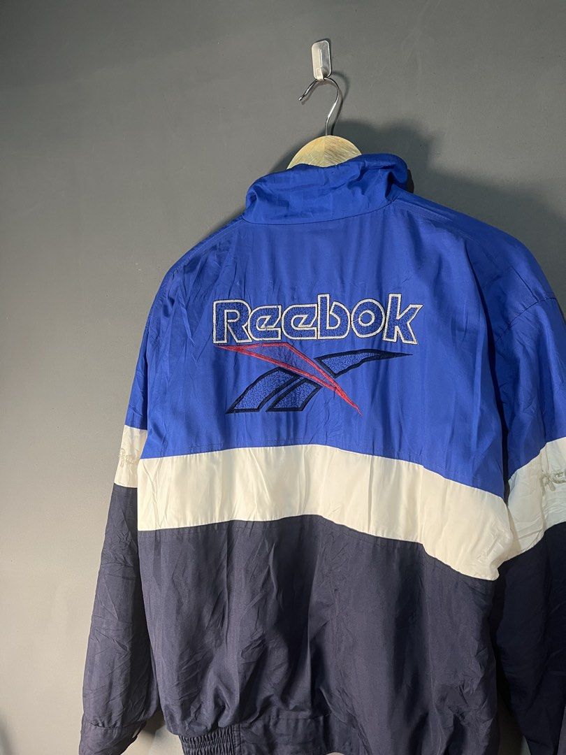 REEBOK WIND BREAKER (Category: Announcements) located in Palo. Submitted by marllennon (Listing ID 1464138732, Image 2). Description: Dm sa details Goods pa yung condition 🔥 Loc : Tacloban | Palo leyte .