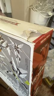 （分類：）位於 。 由 kamencarrot 提交（商品編號 1464159231，圖片 1）。簡介： 。