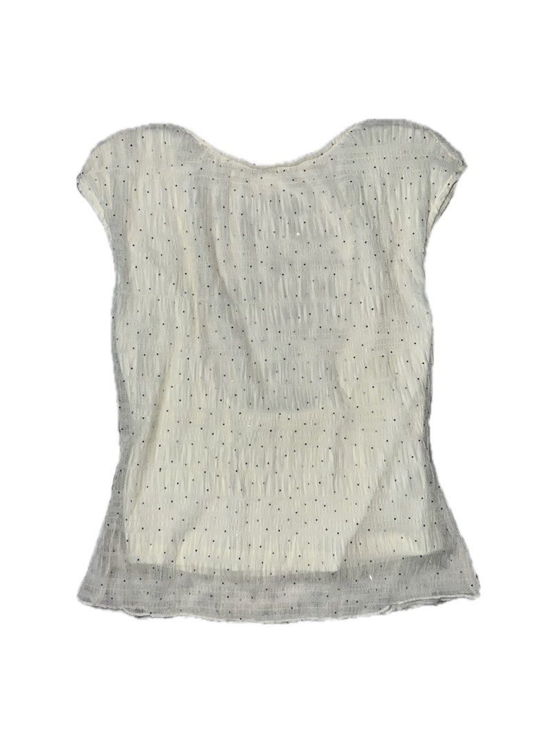 rhinestoned backless top (Category: Others Tops) located in Paranaque City. Submitted by meichimo (Listing ID 1464215044, Image 1). Description: ⌗ rhinstoned backless top brand: SHEIN size: S-M color: pastel yellow style: backless top if you're interested, feel free to send me a message, i'm open to answer any questions and negotiations :) NOTE!! - don't make an offer if not sure buyer! - no cancellations once order is confirmed. - please manage 