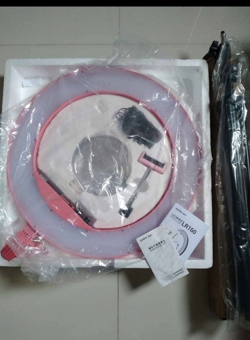 Ringlight LR160 (Category: Lighting & Studio Equipment) located in Manila. Submitted by mjnaza (Listing ID 1464213823, Image 1). Description: Selling my brand-new ringlight LR160 price negotiable.