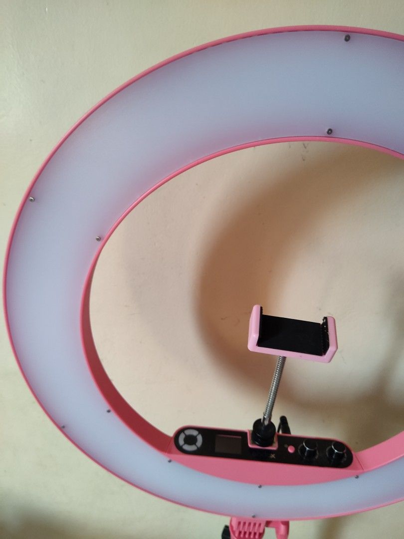 Ringlight LR160 (Category: Lighting & Studio Equipment) located in Manila. Submitted by mjnaza (Listing ID 1464213823, Image 3). Description: Selling my brand-new ringlight LR160 price negotiable.