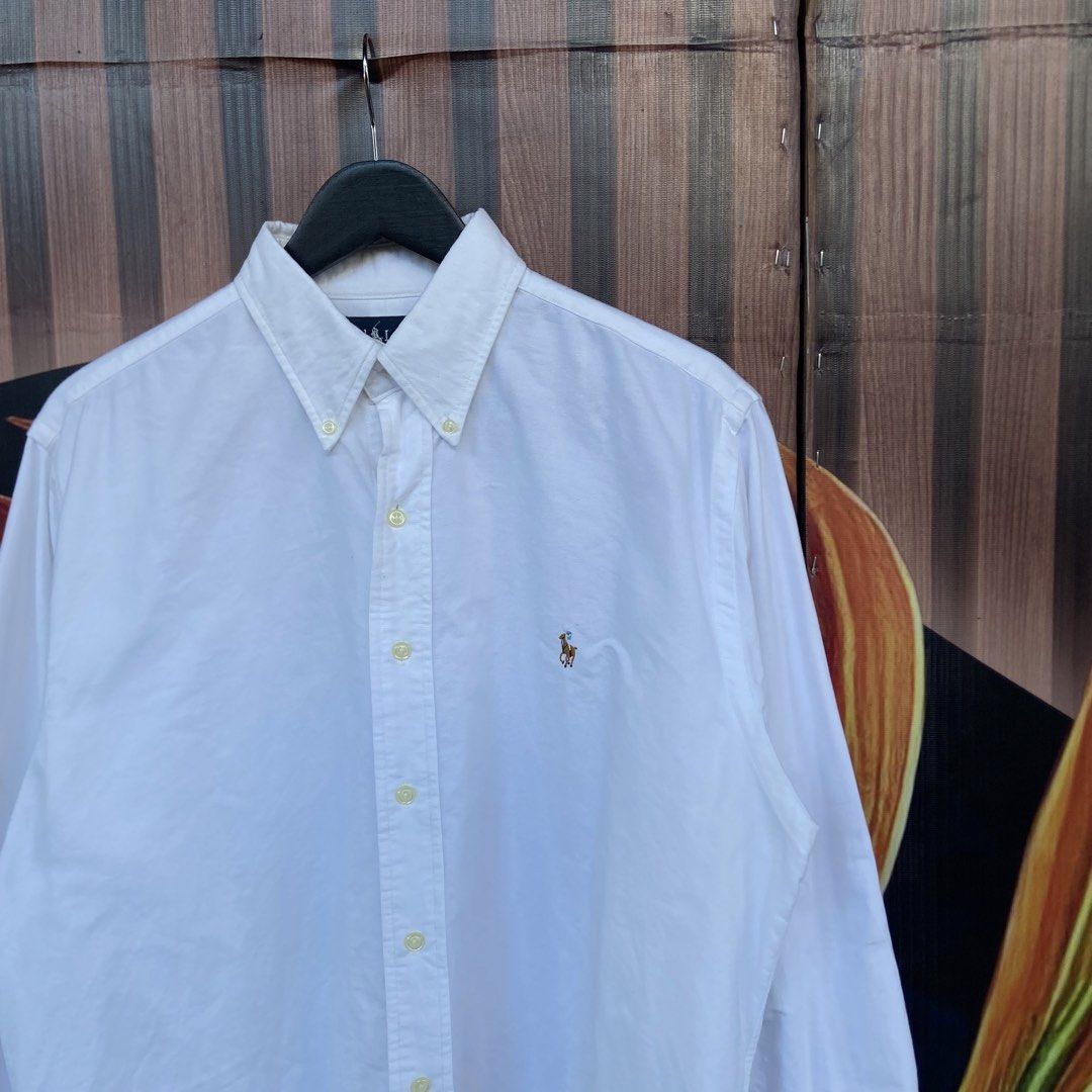 Rl oxford white ( Authentic ) (Category: Luxury Apparel) located in Dueñas. Submitted by d1gidoll (Listing ID 1464207207, Image 2). Description: 23 x 27 Authentic Made in hongkong.