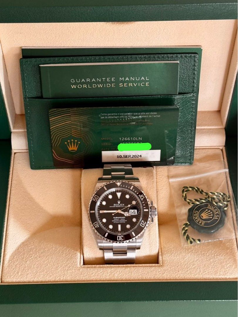 Rolex Submariner 126610LN 2024 (Category: Luxury Watches) located in San Juan City. Submitted by luxxtimepieces (Listing ID 1464155472, Image 1). Description: Rolex Submariner Ref 126610LN 41mm Sept 2024 Full complete set Still under rolex warranty till sept 2029 Open for Authentication 🙏 .