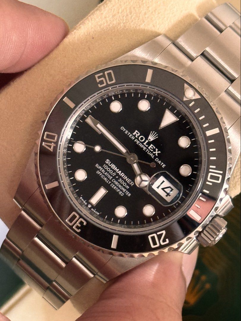 Rolex Submariner 126610LN 2024 (Category: Luxury Watches) located in San Juan City. Submitted by luxxtimepieces (Listing ID 1464155472, Image 3). Description: Rolex Submariner Ref 126610LN 41mm Sept 2024 Full complete set Still under rolex warranty till sept 2029 Open for Authentication 🙏 .