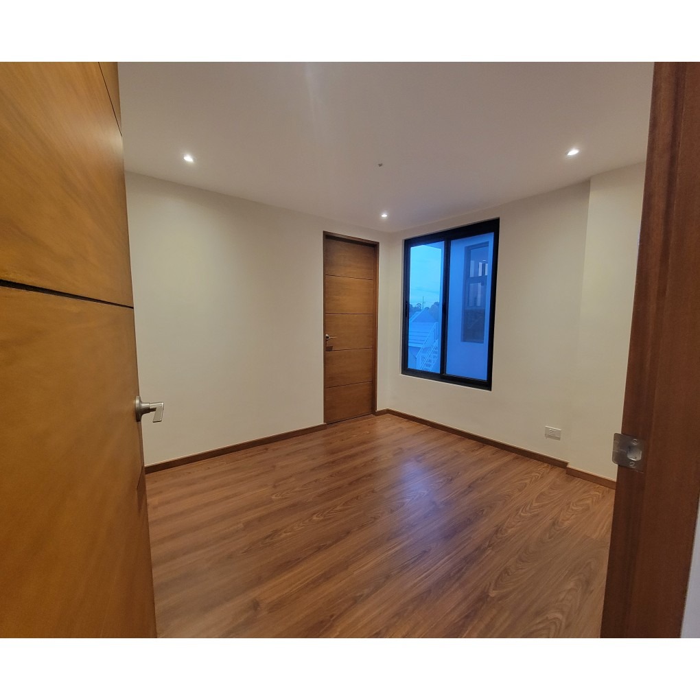 (Category: ) located in . Submitted by legacyrealty (Listing ID 1464168317, Image 1). Description: .