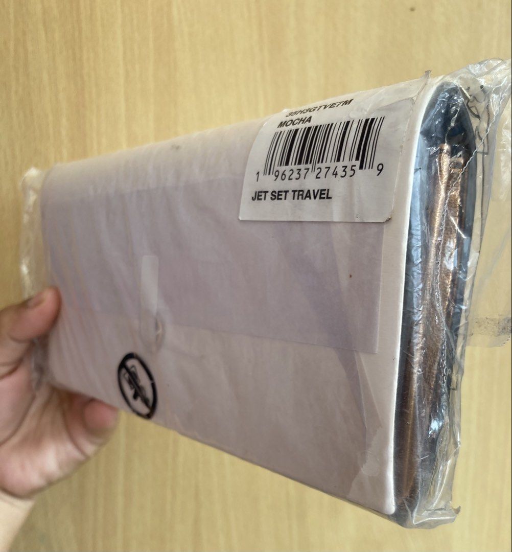 💯sale original mk wallet (Category: Luxury Bags & Wallets) located in San Luis. Submitted by jena247 (Listing ID 1464175832, Image 1). Description: sale!!!sale!! super sealed with tag and paper bag fresh from US.