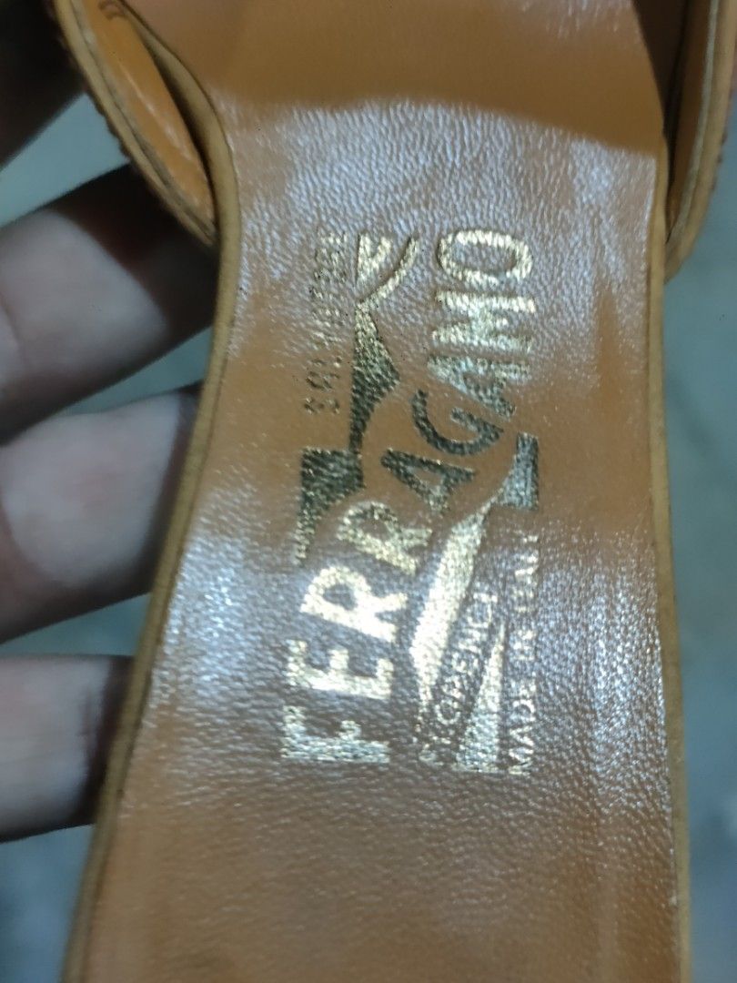 Salvatore Ferragamo (Category: Sneakers & Footwear) located in Sindangan. Submitted by branden_line (Listing ID 1464241819, Image 3). Description: Salvatore Ferragamo leather brown size 6 made in Italy.
