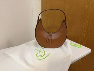 （分類：）位於 。 由 dansharid 提交（商品編號 1464167860，圖片 1）。簡介： 。