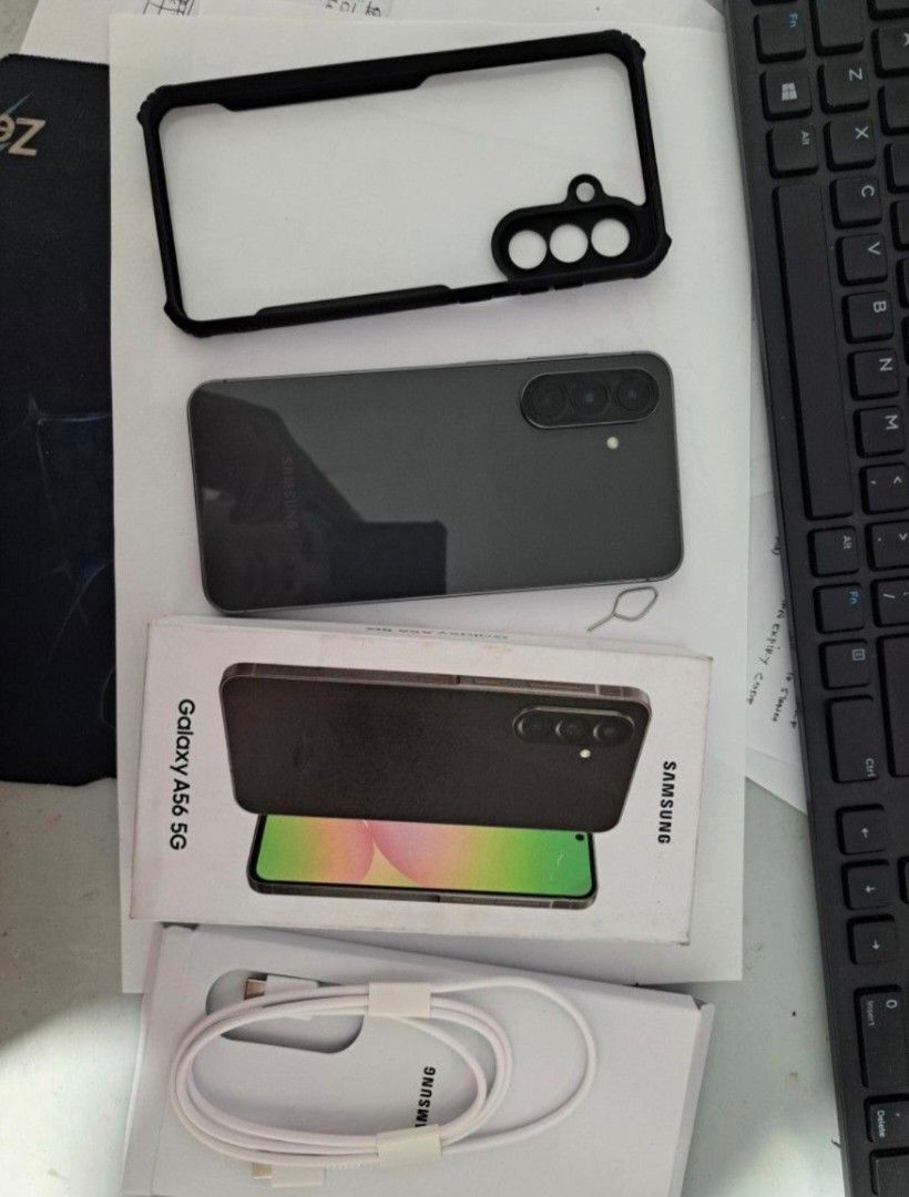 Samsung A56 5G (BLACK 256GB) (Category: Samsung) located in Taguig. Submitted by yhan36 (Listing ID 1464230348, Image 1). Description: Selling my A56 5G 256GB makinis na makinis no damage, no hidden damage, no repair test to sawa kahit ilan oras ayaw ko din nag mamadali. Updated na din ito sa software 16, 8.5 Mga kasama: Original box same emi Case shockproof Cord Matte ceramic tempered naka install na plus 1 free Meet up taguig area pwede din mrt