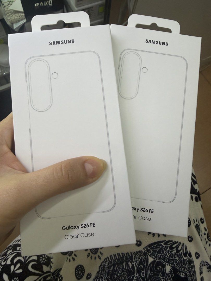 Samsung S26 FE clear case (Category: Cases & Sleeves) located in San Juan City. Submitted by mobileterritory2012 (Listing ID 1464249728, Image 1). Description: 500 each Original Loc theatremall Greenhills .