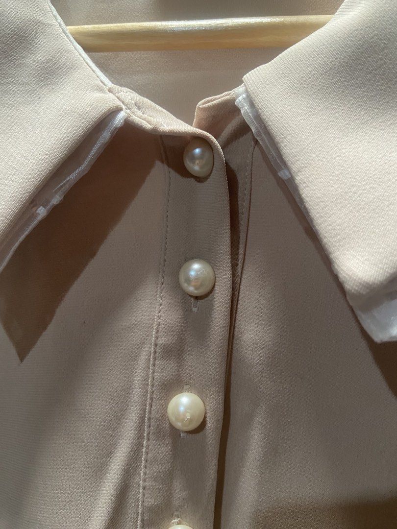 SANDRO PARIS DRESS (Category: Dresses) located in Naga. Submitted by lux.shirt.ph (Listing ID 1464155496, Image 3). Description: SANDRO PARIS SIZE:36 DIMES:16x31 CONDITION:EXCELLENT COLOR RATE:9.5/10 ISSUE:NONE.