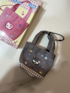 （分類：）位於 。 由 poorshit 提交（商品編號 1464180338，圖片 1）。簡介： 。
