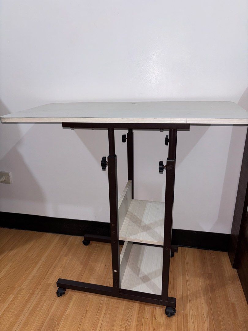 Sanyang Adjustable Height Office / Study Table (Category: Tables & Sets) located in Muntinlupa City. Submitted by loisaaaa (Listing ID 1464291852, Image 2). Description: 💰 ₱900 ONLY — still negotiable! ✅ Adjustable height ✅ Good working condition ✅ Suitable for office, study, or work-from-home setup ⚠️ Need lang palitan ang gulong/wheels, but otherwise all goods po ang table. 📩 PM lang po for inquiries!.