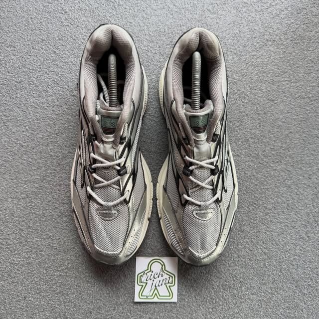 SAUCONY COHESION 2K GREY SILVER METALLIC (Category: Sneakers) located in Cagayan de Oro. Submitted by huntbytrickjam.v2 (Listing ID 1464310247, Image 2). Description: S-UCONY COHESION 2K GREY SILVER METALLIC US 9 / EURO 42.5 / CM 27 VERY GOOD Pair Only Stitch Mesh M - 1799.
