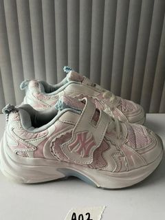 (Kategori: ) berada di . Dikirim oleh thriftjuli (ID iklan 1464324923, Gambar 1). Deskripsi: .