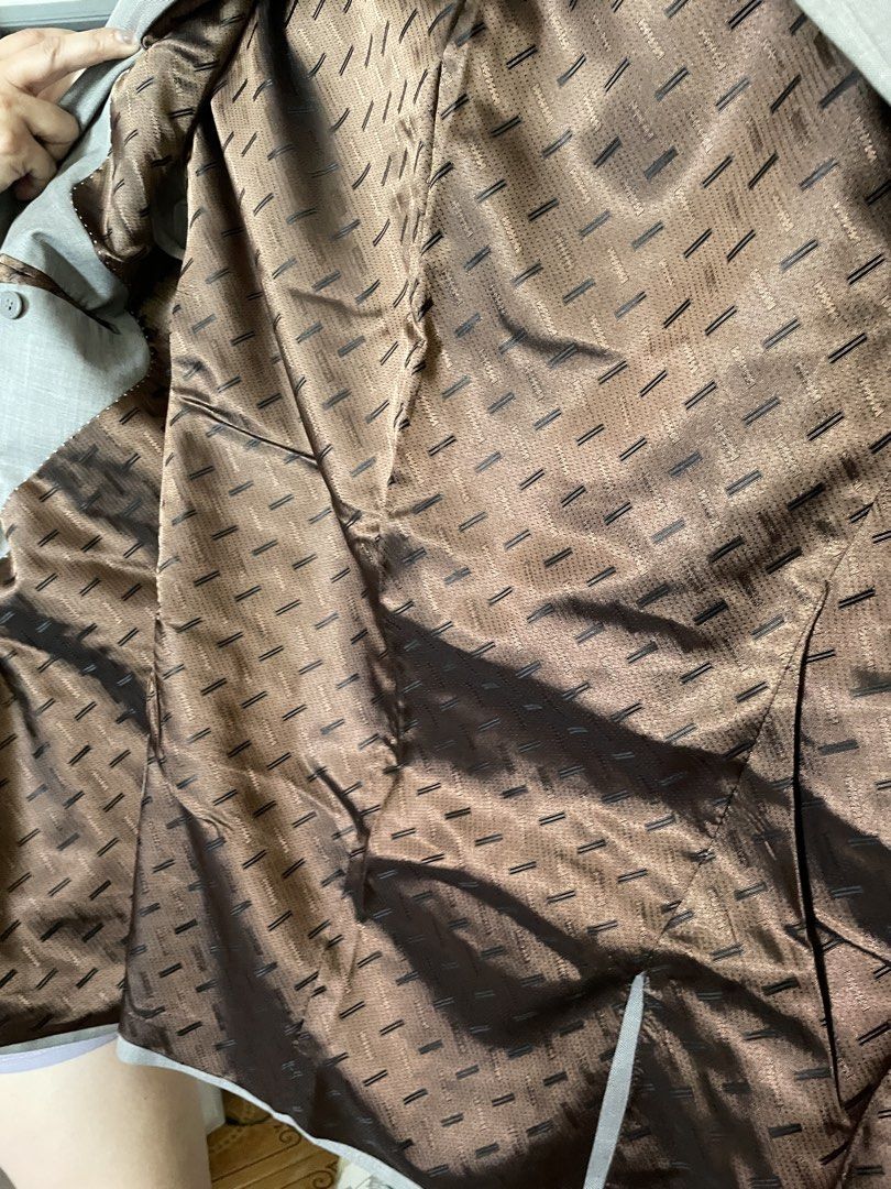 SET Coat and Pants (Category: Formal Shirts) located in Manila. Submitted by peansandtobs (Listing ID 1464161524, Image 2). Description: Used like new Fit to L-XL.