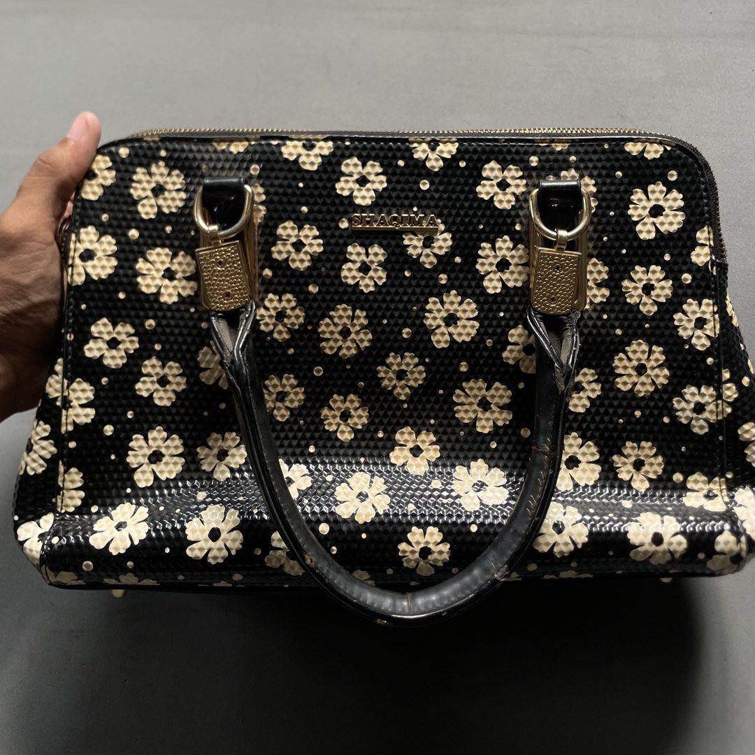 SHAQIMA BAG (Category: Sling Bags) located in Liloan. Submitted by retro_ken_finds (Listing ID 1464151953, Image 1). Description: 🔻Details🔻 SHAQIMA BAG 📐𝐌𝐞𝐚𝐬𝐮𝐫𝐞𝐦𝐞𝐧𝐭 ( 𝒊𝒏 𝒊𝒏𝒄𝒉𝒆𝒔 ) •N/A • ᴄᴏɴᴅɪᴛɪᴏɴ: 9/10 • ᴄᴏʟᴏʀ ʀᴀᴛᴇ: 9/10 _______________________________ 🅼🅸🅽🅴: 580 _______________________________ ⚠️ 𝑷𝒂𝒚𝒎𝒆𝒏𝒕 𝒇𝒊𝒓𝒔𝒕 /𝑵𝒐 𝑪𝑶𝑫 /+𝑺𝒉𝒊𝒑𝒑𝒊𝒏𝒈 ⚠️ 𝑵𝒐 𝒅𝒆𝒍𝒆𝒕𝒊𝒏𝒈 𝒄𝒐𝒎𝒎𝒆𝒏𝒕𝒔 /𝑵𝒐 𝒓𝒆𝒇𝒖𝒏𝒅 🚨 NOTE