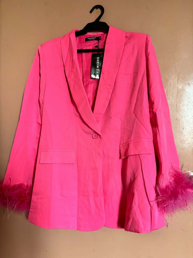 SHEIN GXY Pink Feather Trim Blazer (Category: Coats, Jackets and Outerwear) located in Las Pinas. Submitted by bermundosh83981 (Listing ID 1464191476, Image 1). Description: pay then book your own las piñas city.