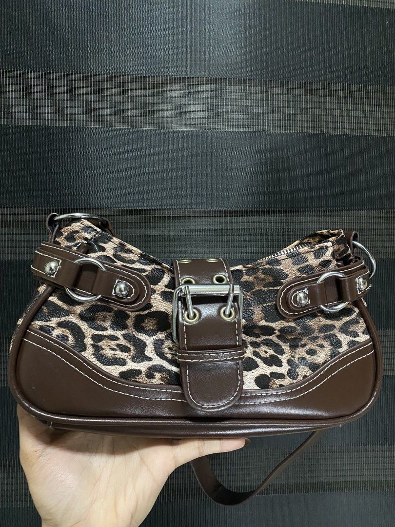 Shein Leopard y2k shoulder bag (Category: Shoulder Bags) located in Manila. Submitted by jelz_ph (Listing ID 1464178456, Image 2). Description: - No issue - Normal signs of use (cleaning) - Check the pics for deets.