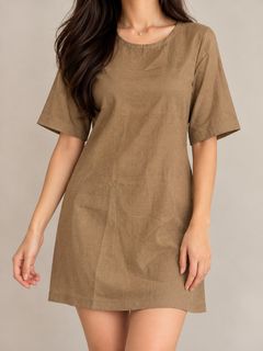 (Category: ) located in . Submitted by arvs_dressesgowns (Listing ID 1464194521, Image 1). Description: .