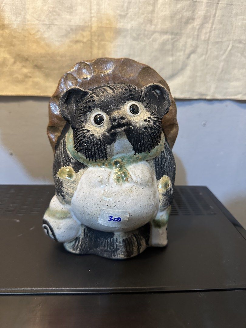 Shigaraki ware Tanuki (Category: Other Home Decor) located in Rodriguez. Submitted by pwestoonlinestore (Listing ID 1464238720, Image 2). Description: .