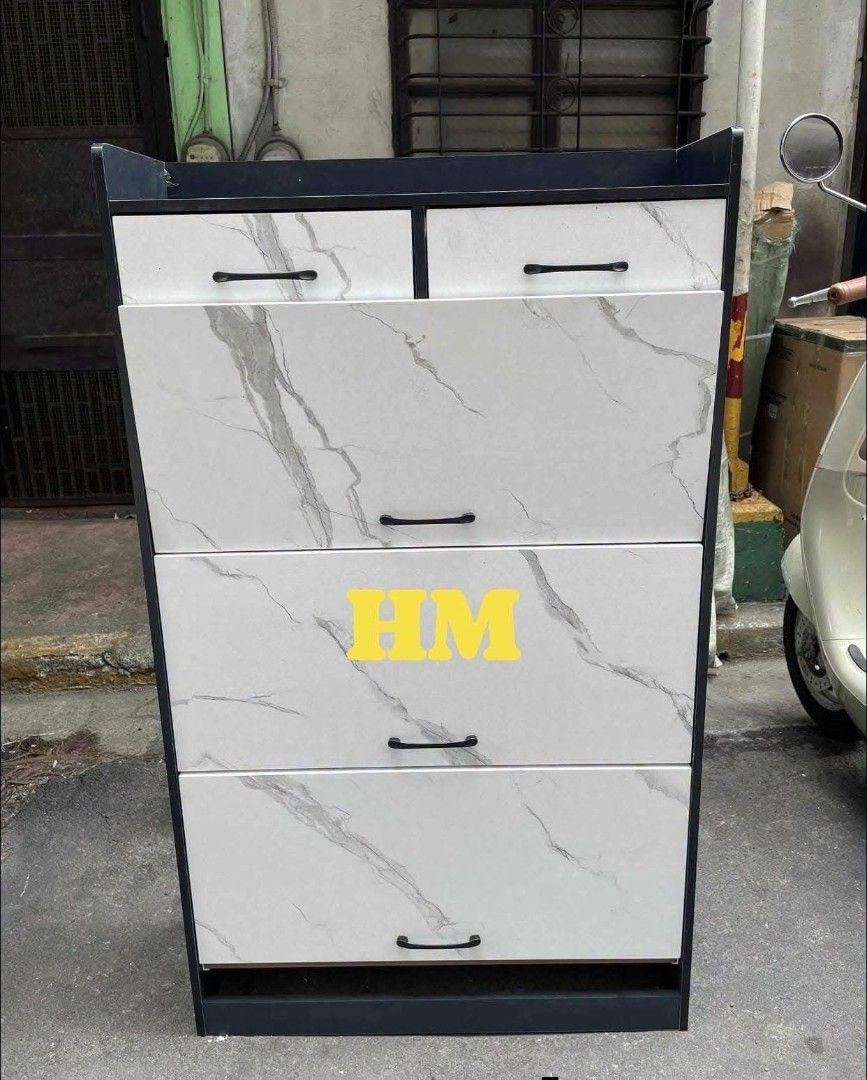 Shoe Rack 3 Layer (Category: Shoe inserts & accessories) located in Taguig. Submitted by diannecaya86853 (Listing ID 1464243823, Image 1). Description: .