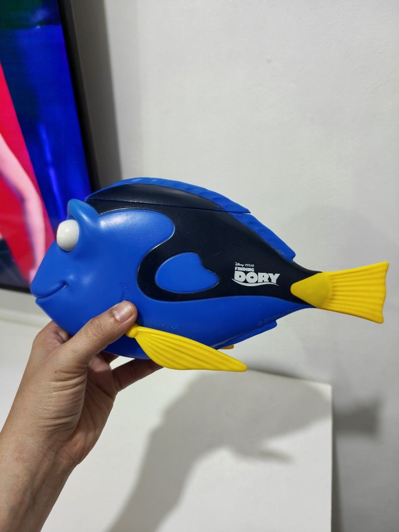 SM Cinema FINDING DORY popcorn bucket / snack container (Category: Kids Toys) located in Pasig City. Submitted by dian.juliet (Listing ID 1464217098, Image 1). Description: ▪️Preloved ▪️What you see is what you get. ▪️Colors may vary due to lightning. ▪️Flaws are barely noticeable. ▪️Feel free to message me for other details. :) 🖤 dian.