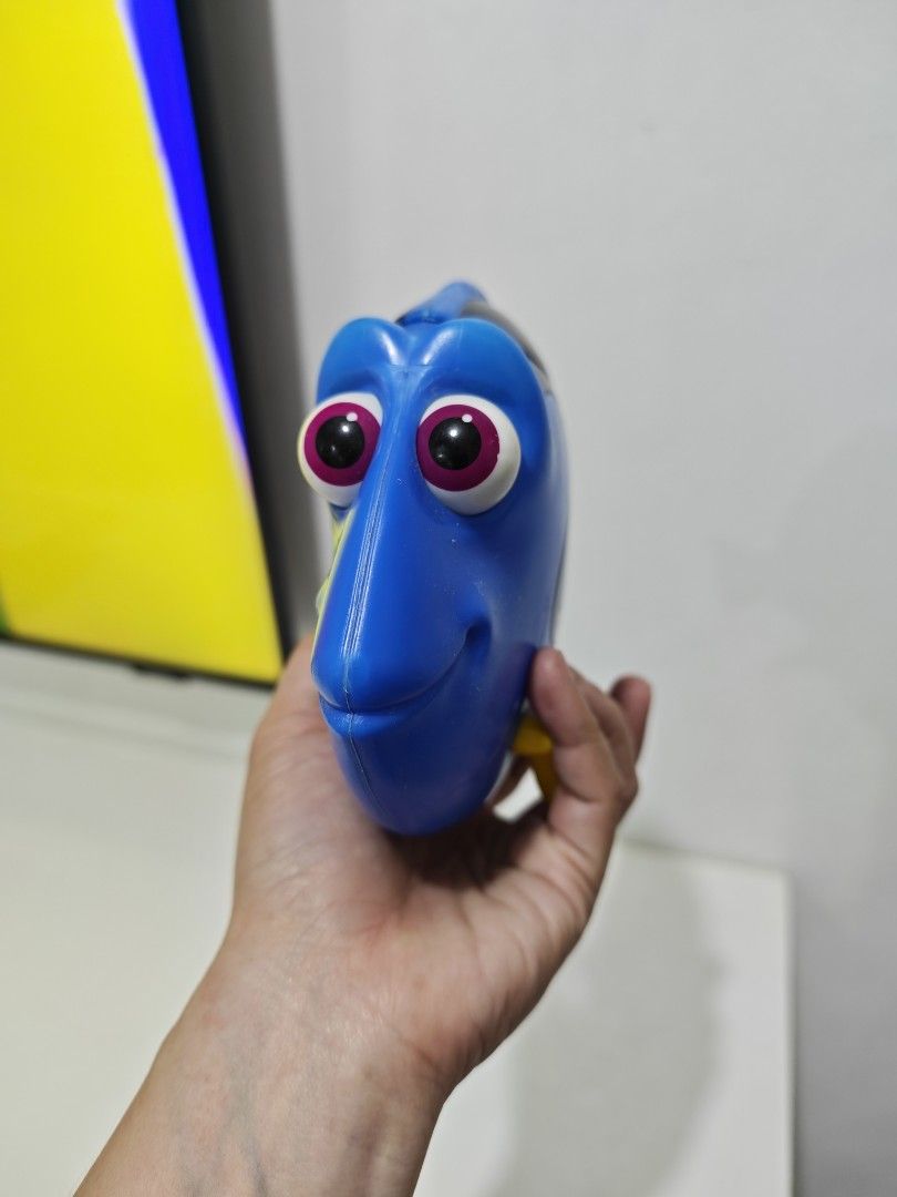 SM Cinema FINDING DORY popcorn bucket / snack container (Category: Kids Toys) located in Pasig City. Submitted by dian.juliet (Listing ID 1464217098, Image 2). Description: ▪️Preloved ▪️What you see is what you get. ▪️Colors may vary due to lightning. ▪️Flaws are barely noticeable. ▪️Feel free to message me for other details. :) 🖤 dian.