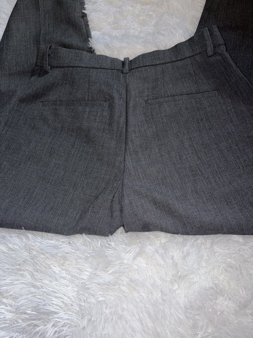 Smart ankle pants women (Category: Other Bottoms) located in Calamba. Submitted by ak_closet5621 (Listing ID 1464199378, Image 3). Description: TBH-Used two times only. Original price 1,990 Fixed price na po.No more tawad thank you☺️.