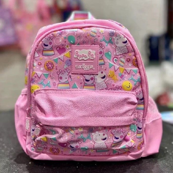 Smiggle Peppa Pig Collection Backpack & Bento Box (Category: Babies & Kids Fashion) located in Caloocan City. Submitted by mysticocean-122d (Listing ID 1464291686, Image 2). Description: - Adorable Smiggle x Peppa Pig collaboration set - A must-have for any Peppa Pig enthusiast!.
