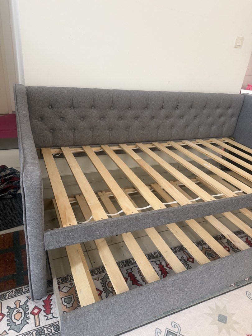 Sofa BED (Category: Sofas) located in Kajang. Submitted by puteriyunalis11 (Listing ID 1464193121, Image 3). Description: sofa bed dua lapis tidak termasuk tilam Kayu kualiti tinggi.