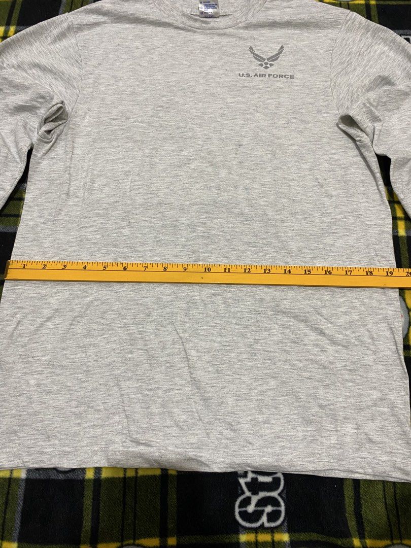 SOFFE,US AIR FORCE long sleeve shirt (Category: Tshirts & Polo Shirts ) located in Cavite. Submitted by jc_thrift95 (Listing ID 1464140587, Image 3). Description: - This heather gray long-sleeve shirt appears to be an official U.S. Air Force physical training top, featuring the distinctive winged emblem and “U.S. Air Force” lettering on the chest. - Made in USA - Color rate 8/10 - See pictures details for dimes..
