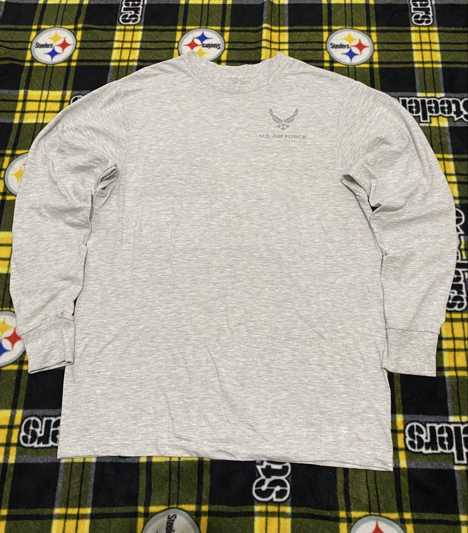 SOFFE,US AIR FORCE long sleeve shirt (Category: Tshirts & Polo Shirts ) located in Cavite. Submitted by jc_thrift95 (Listing ID 1464140587, Image 1). Description: - This heather gray long-sleeve shirt appears to be an official U.S. Air Force physical training top, featuring the distinctive winged emblem and “U.S. Air Force” lettering on the chest. - Made in USA - Color rate 8/10 - See pictures details for dimes..