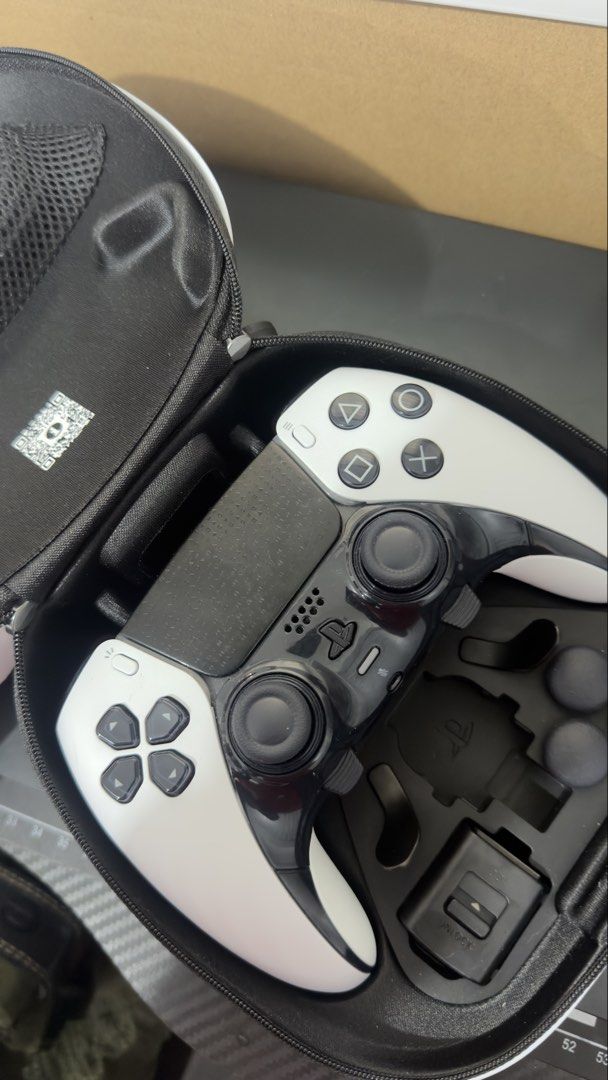 Sony DualSense Edge Wireless Controller for PS5 (Category: Controllers) located in Manila. Submitted by marianoluisangelo14 (Listing ID 1464175348, Image 2). Description: - Sony DualSense Edge Wireless Controller for PS5 Almost New No Issue (Pwedeng isoli kapag meron) RFS: Hindi na nagagamit, Sticking and using the normal dualsense controller nalang. Location: Bustos Bulacan.
