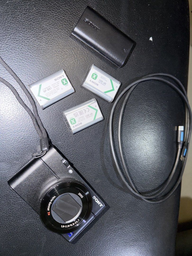 Sony RX100 M4 (Category: Cameras) located in Cebu City. Submitted by dumplings.foryou (Listing ID 1464284126, Image 2). Description: Note ‼️ • Comes with a new NP-BX1 battery pack (worth almost 3k) and 2 extra batteries • Comes with micro usb-type C cable to charge with latest adaptors (not sony brand) • Comes with cute KBP pouch from korea • Does not come with original box (already discarded) • Has been brought to sony repair centre once for xen