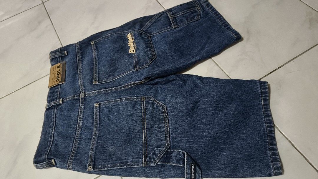 SOUTH POLE 📥📥 (Category: Shorts) located in Manila. Submitted by purewater_a0ce35 (Listing ID 1464304345, Image 1). Description: SOUTHPOLE 🤌 WL 32 GOOD AS NEW! 📥.