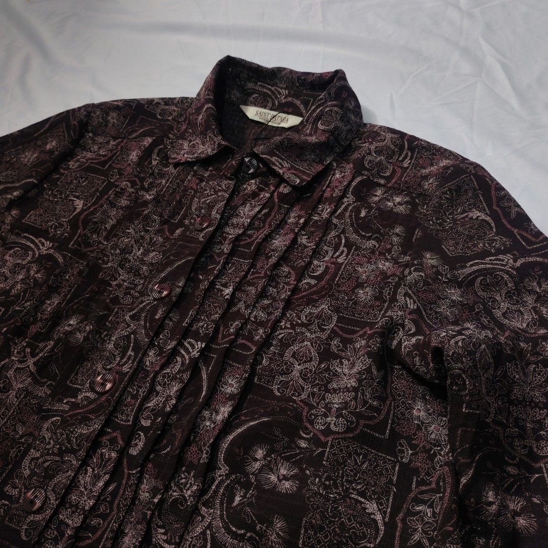 St. PATARA (Category: Coats, Jackets and Outerwear) located in Manila. Submitted by thrifttriplangnigio (Listing ID 1464210747, Image 3). Description: St. PATARA BRAND W-19 L- 25 No Issue Excellent Condition 499+sf -negotiable if sure buyer MOD: JNT EXPRESS MOP:GCASH LOC: NORTH CALOOCAN📍 DM ME IF INTERESTED.
