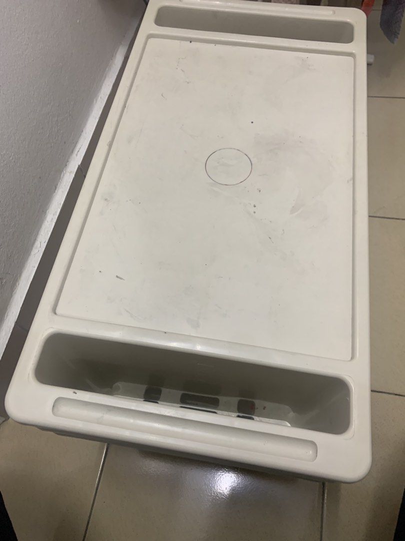Stackable White Plastic Storage Boxes (Category: Storage Boxes & Baskets) located in Kuala Lumpur. Submitted by muhammadsa39872 (Listing ID 1464260764, Image 1). Description: Meja reha Cod ampang .