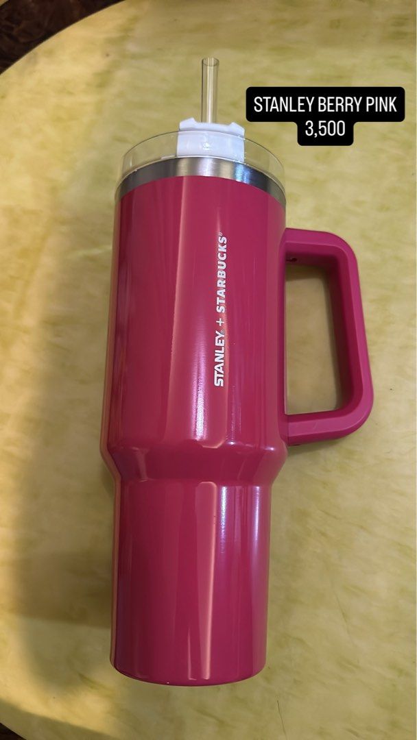 STARBUCKS STANLEY (Category: Water Bottles & Tumblers) located in Paranaque City. Submitted by rare_shineeeee (Listing ID 1464170072, Image 3). Description: -ALL NEGOTIABLE -ALL ORIGINAL WITH SKU.