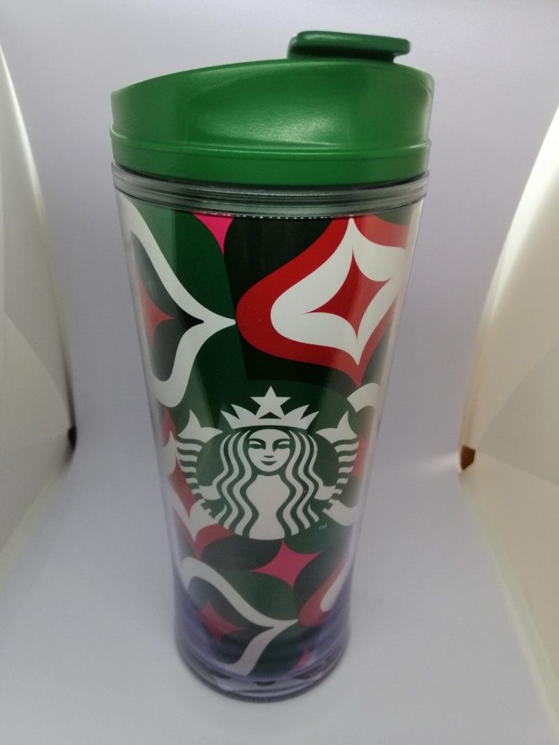 Starbucks tumbler 12 oz (Category: Other Merchandise) located in Quezon City. Submitted by goldencity1964 (Listing ID 1464212185, Image 1). Description: Starbucks Acrylic RED CUP RELEASES 2023 CHRISTMAS Blissfull Homecoming Collection Green Flip lid (still very tight) Original Authentic Starbucks merch. Has markings see pics Still Has starbucks tumbler instruction card WYSIWYG SCAN PICS PLEASE.