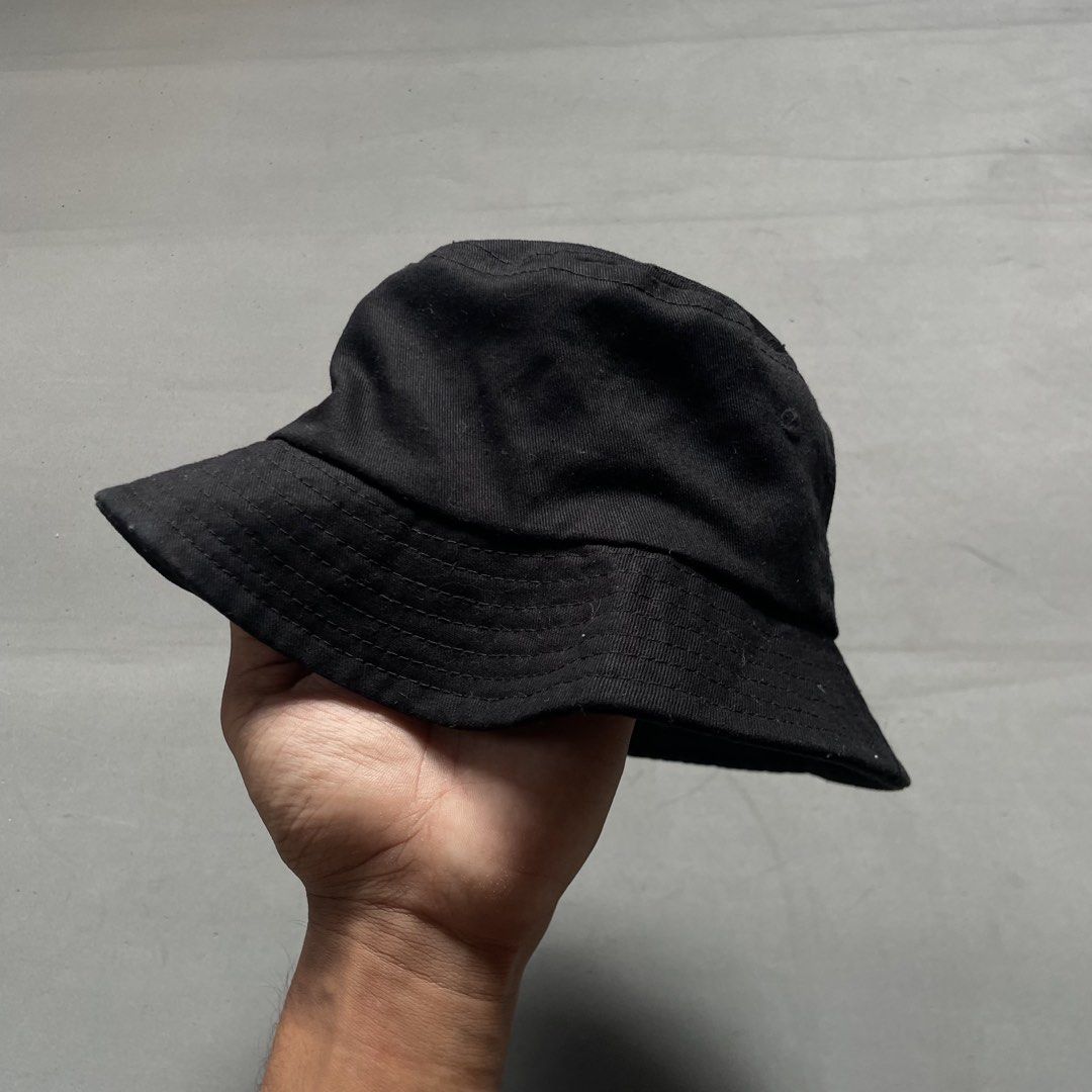 STUSSY BUCKET HAT (Category: Hats & Beanies) located in Liloan. Submitted by retro_ken_finds (Listing ID 1464152996, Image 3). Description: 🔻Details🔻 STUSSY BUCKET HAT 📐𝐌𝐞𝐚𝐬𝐮𝐫𝐞𝐦𝐞𝐧𝐭 ( 𝒊𝒏 𝒊𝒏𝒄𝒉𝒆𝒔 ) •N/A • ᴄᴏɴᴅɪᴛɪᴏɴ: 10/10 • ᴄᴏʟᴏʀ ʀᴀᴛᴇ: 10/10 _______________________________ 🅼🅸🅽🅴: 400 _______________________________ ⚠️ 𝑷𝒂𝒚𝒎𝒆𝒏𝒕 𝒇𝒊𝒓𝒔𝒕 /𝑵𝒐 𝑪𝑶𝑫 /+𝑺𝒉𝒊𝒑𝒑𝒊𝒏𝒈 ⚠️ 𝑵𝒐 𝒅𝒆𝒍𝒆𝒕𝒊𝒏𝒈 𝒄𝒐𝒎𝒎𝒆𝒏𝒕𝒔 /𝑵𝒐 𝒓