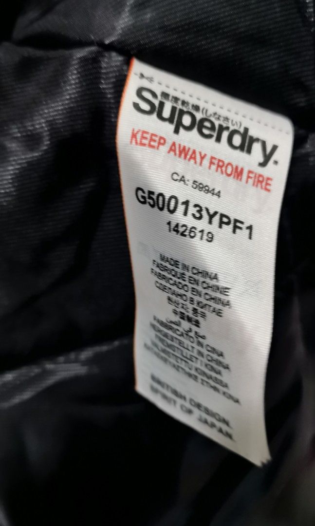 Superdry microfibre allesandra parka (Category: Coats, Jackets and Outerwear) located in San Jose. Submitted by thrift_ni_sir (Listing ID 1464256170, Image 2). Description: Excellent condition MOP gcash MOD j&t Add shipping fee.