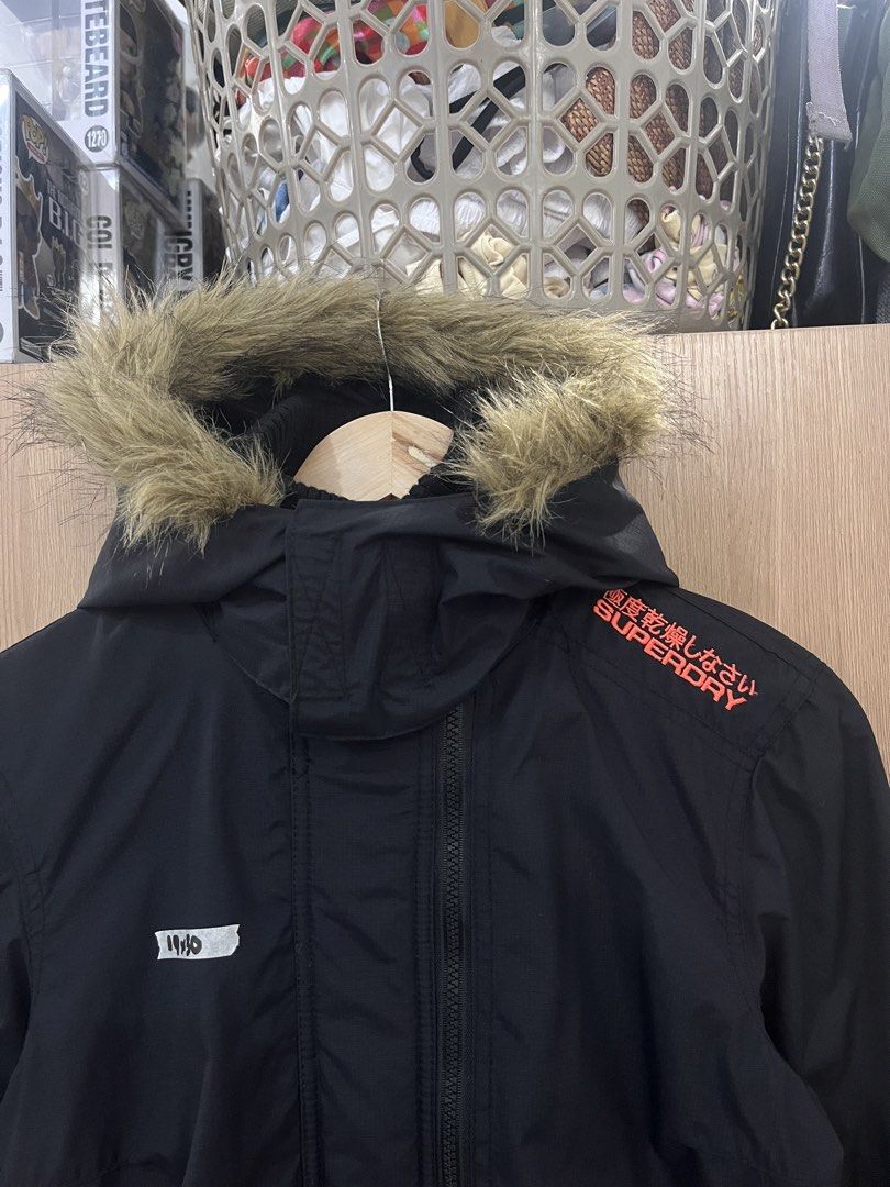 Superdry theParka (Category: Coats, Jackets and Outerwear) located in Mandaluyong City. Submitted by tatin_abad07 (Listing ID 1464302883, Image 2). Description: Superdry theParka Small on tag, 19x30 Condition: 10/10 ₱699.00.
