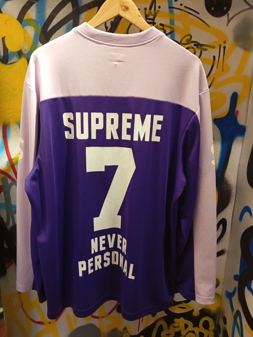 Supreme Business hockey jersey (Category: Longsleeves) located in Manila. Submitted by anrey.dept19 (Listing ID 1464192014, Image 2). Description: Supreme Business hockey jersey Size: Xl on tag dimensions: 25.5 width / 31 length.