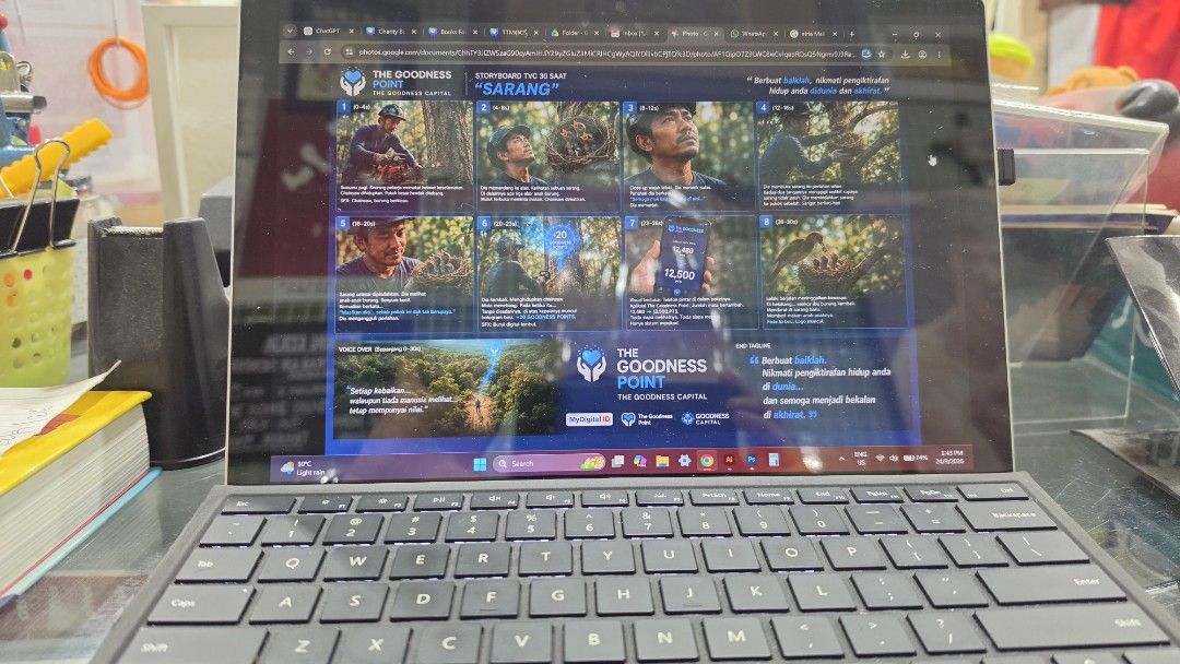 Surface Pro (Category: Laptops & Notebooks) located in Kuala Lumpur. Submitted by johanaziz (Listing ID 1464270299, Image 1). Description: Microsoft Surface Pro 5 i7, 16GB, 512GB nota : Sila lihat gambar, screen ada sikit watermark. Tapi tak rosak. Semua elok. Hanya dapat Laptop, keyboard dan orginal charger..