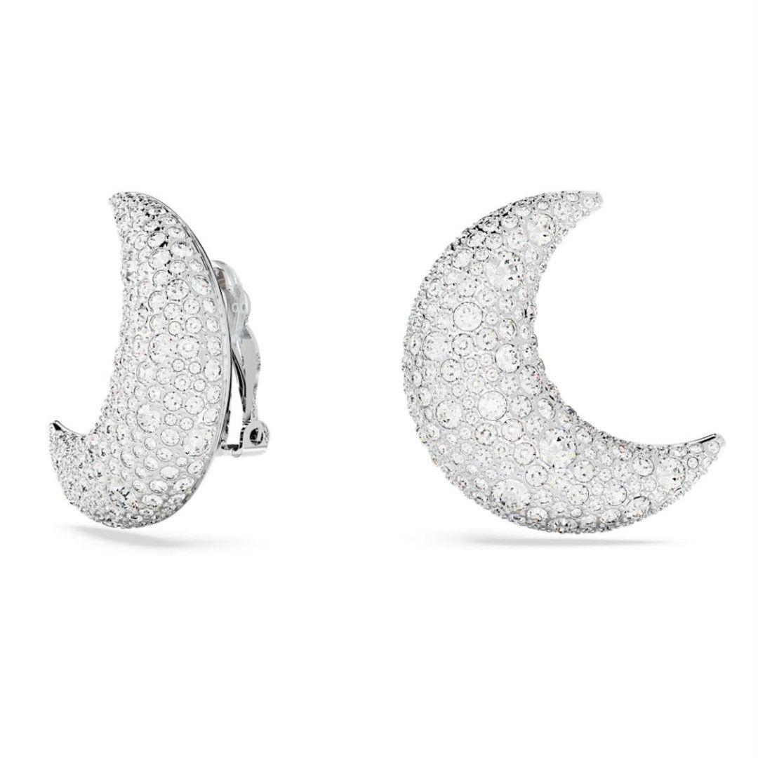 Swarovski Sublima clip earrings (Category: Earrings) located in Paranaque City. Submitted by purple.aster_ (Listing ID 1464235917, Image 3). Description: Size: 3.1 x 3 cm Material: Crystals, Rhodium plated Colour: White Weight (individual piece): 18.1g.