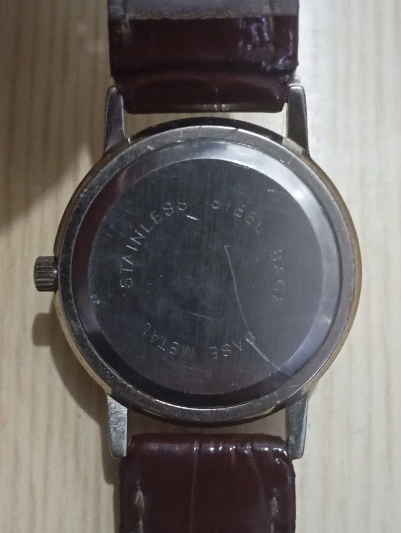 Swiss quartz (Category: Men's Watches) located in Las Pinas. Submitted by the_recycle_shop (Listing ID 1464265228, Image 2). Description: Good working condition.
