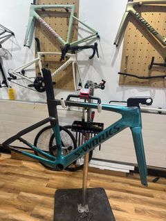 FRAMESETS自訂分類第一件商品